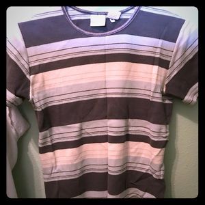 Women’s short sleeve top